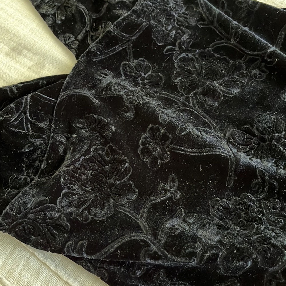 Velvet Bodysuit - Picture 2 of 5
